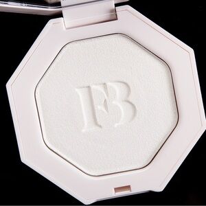 Fenty Beauty by Rihanna ~ ‘METAL MOON’ Killawatt Foil Freestyle Highlighter NIB